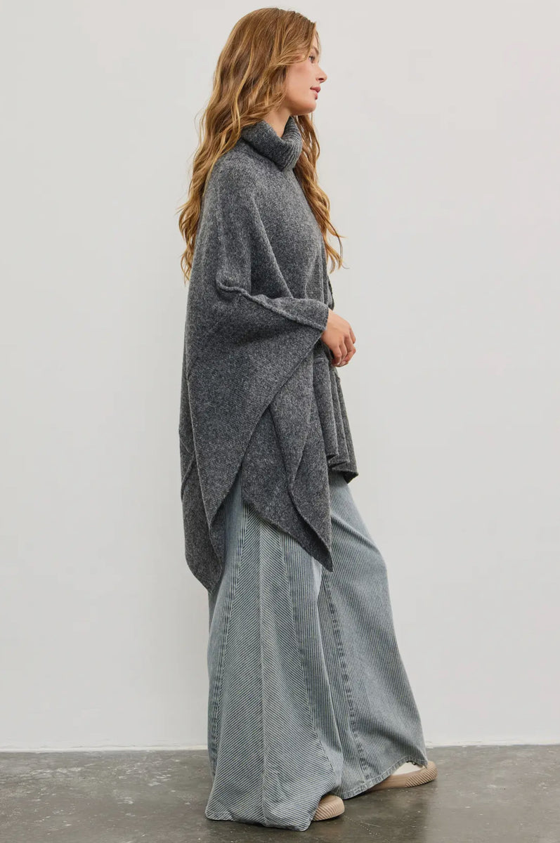 ジャケット・アウター HYKE 21ss C/N GANSEY SWEATER PONCHO Turtleneck Sweater Poncho – Addicted Fashions