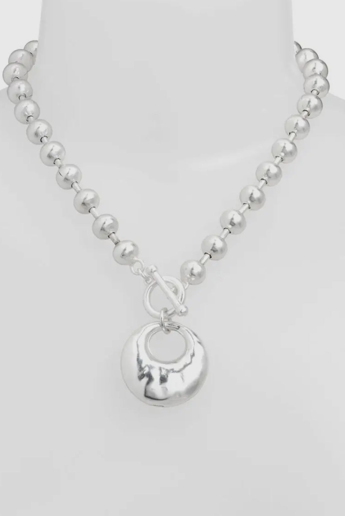 Ball Chain & Cut Out Pendant Necklace