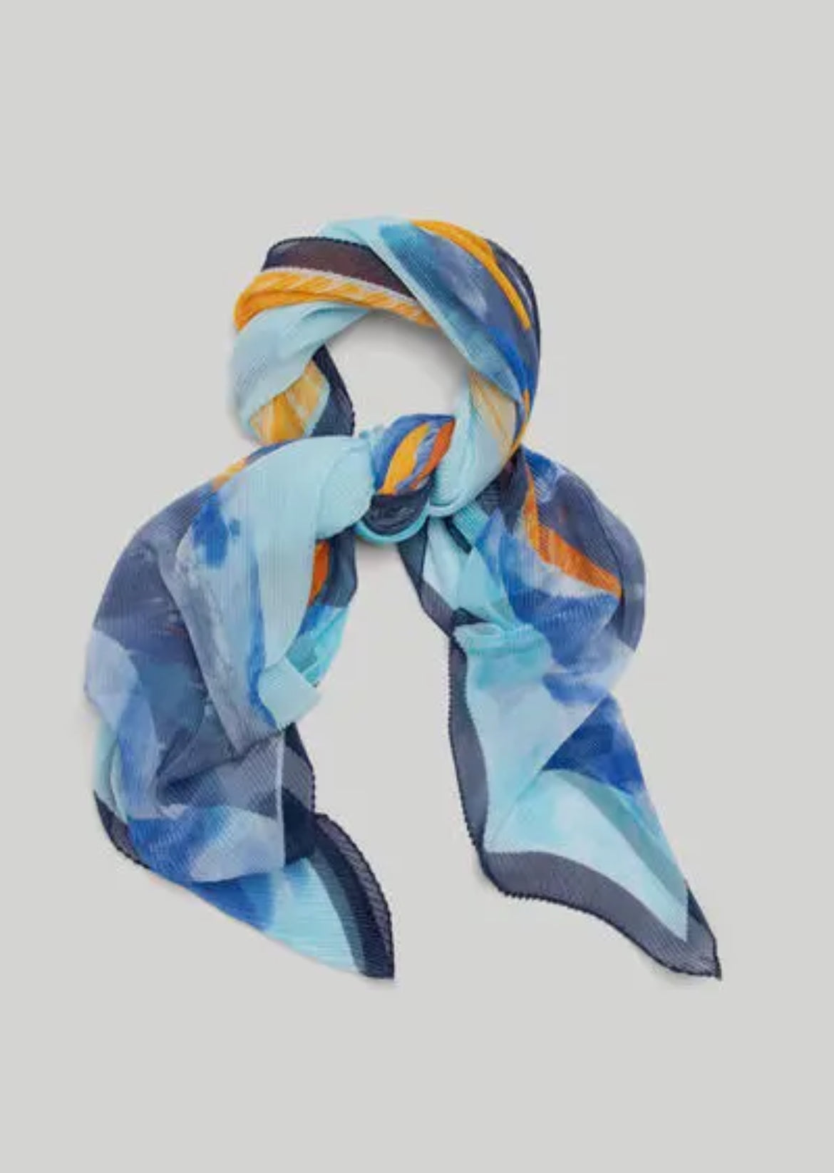 Abstract pleated Scarf